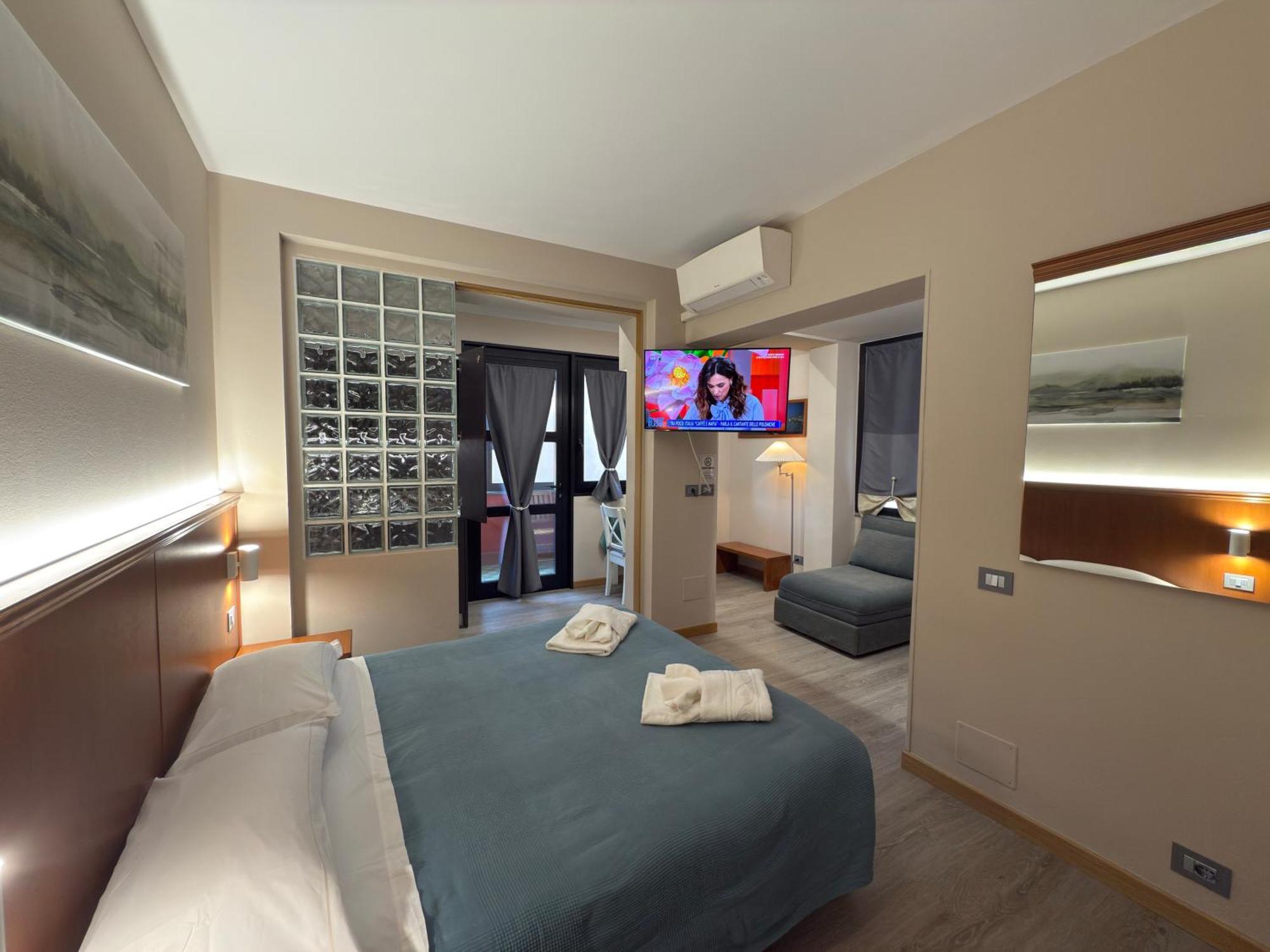 Hotel & Apartments Rinaldo بورجومانارو المظهر الخارجي الصورة