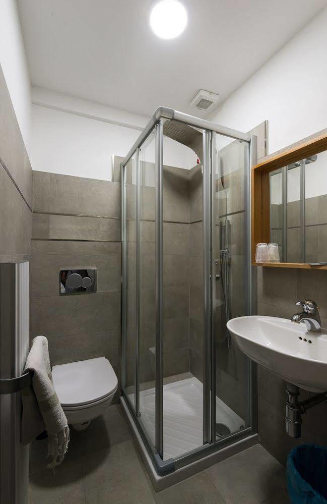 Hotel & Apartments Rinaldo بورجومانارو المظهر الخارجي الصورة