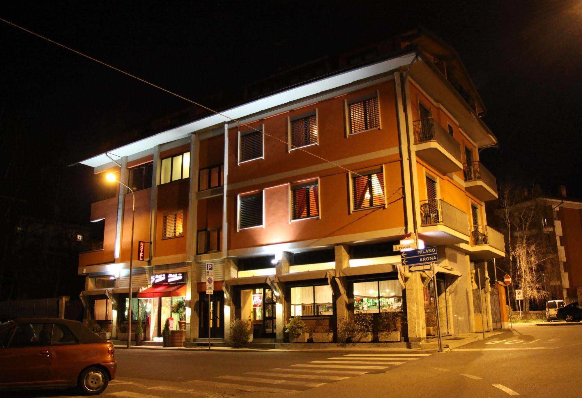 Hotel & Apartments Rinaldo بورجومانارو المظهر الخارجي الصورة